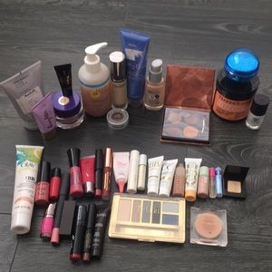 Bundle of slightly used/ samples beauty products